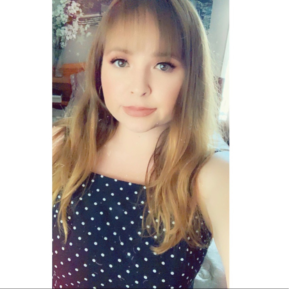 Meet your Posher, Alejandra